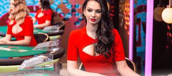 Android ဖုန်းတွင် pgpg9 slot APK ထည့်သွင်းနေသောမြင်ကွင်း
